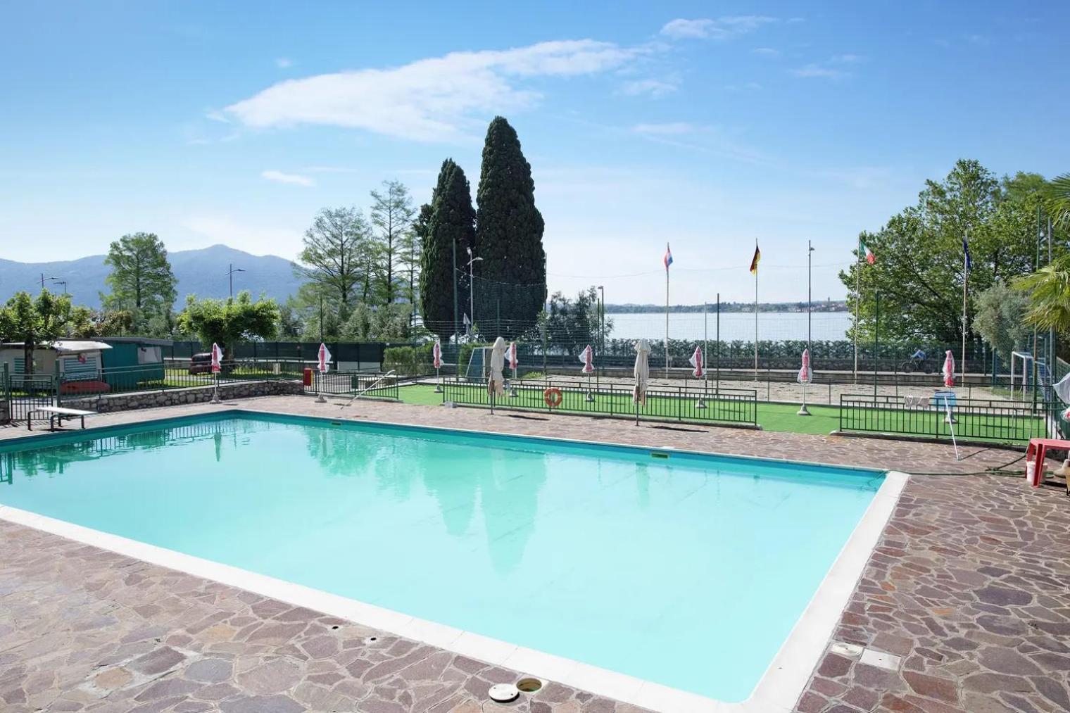 Camping Eurovil Predore Bagian luar foto